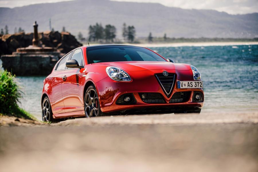  Alfa Romeo Giulietta Quadrifoglio Verde (940) 2015 года  (AU) (фото 18 из 24)